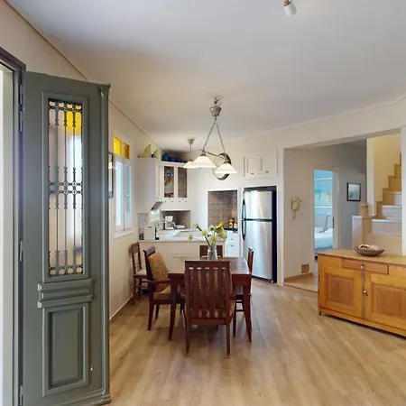 Vrachokipos Holiday home Souvala